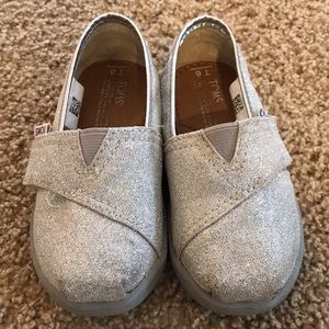 Silver Glitter TOMS 6T